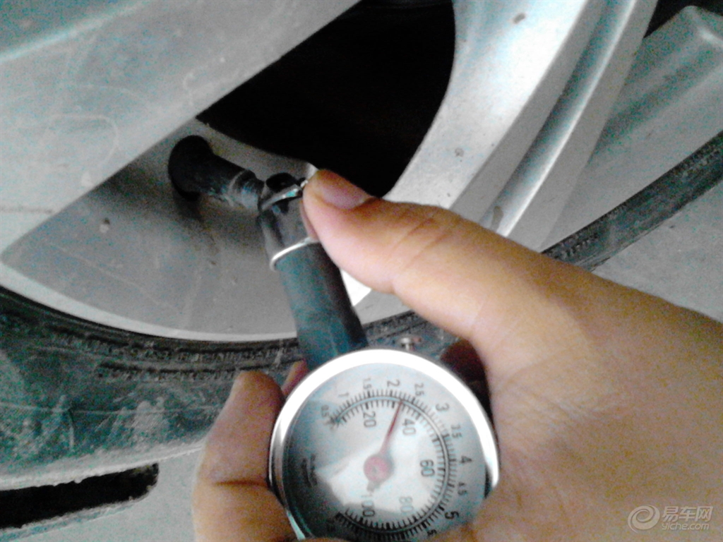 胎压多少为正常范围 3cb7860e291a4d2480efdc5e5b29008c.jpg