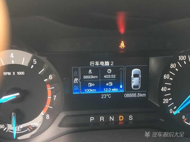 大家好 刚才我发的是保养提示到了,车挺好,再给