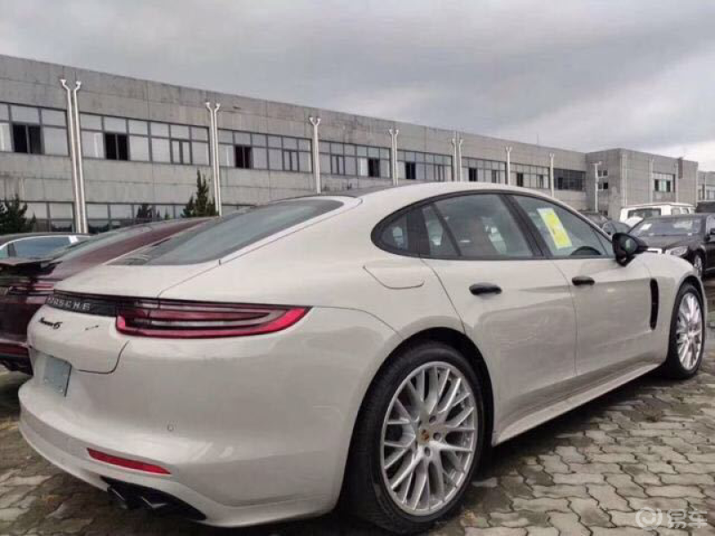 2021款保时捷panamera