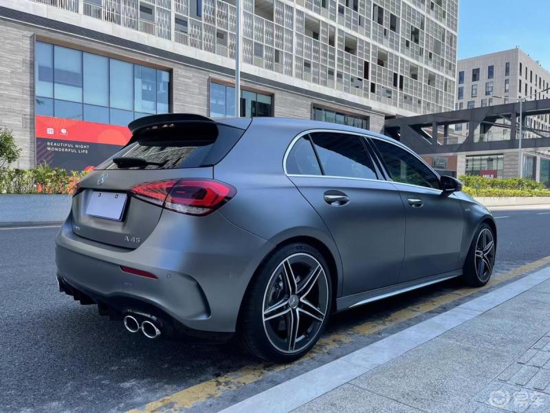 汽车也开始看脸吃饭了2020款奔驰a45amg4matic输出421马