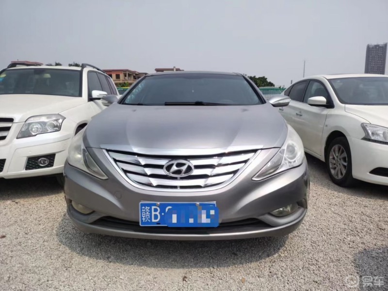 万元车情报官计划 北京现代索纳塔8 2.0自动豪华版车商报价:35800