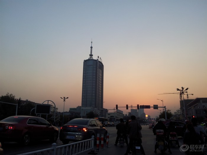 【下班路上慢点开车。多看看身边。】_山东车