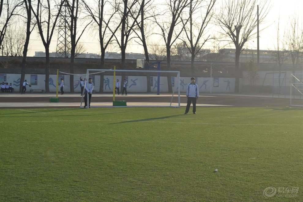 【随拍学校踢足球】_辽宁论坛图片集锦