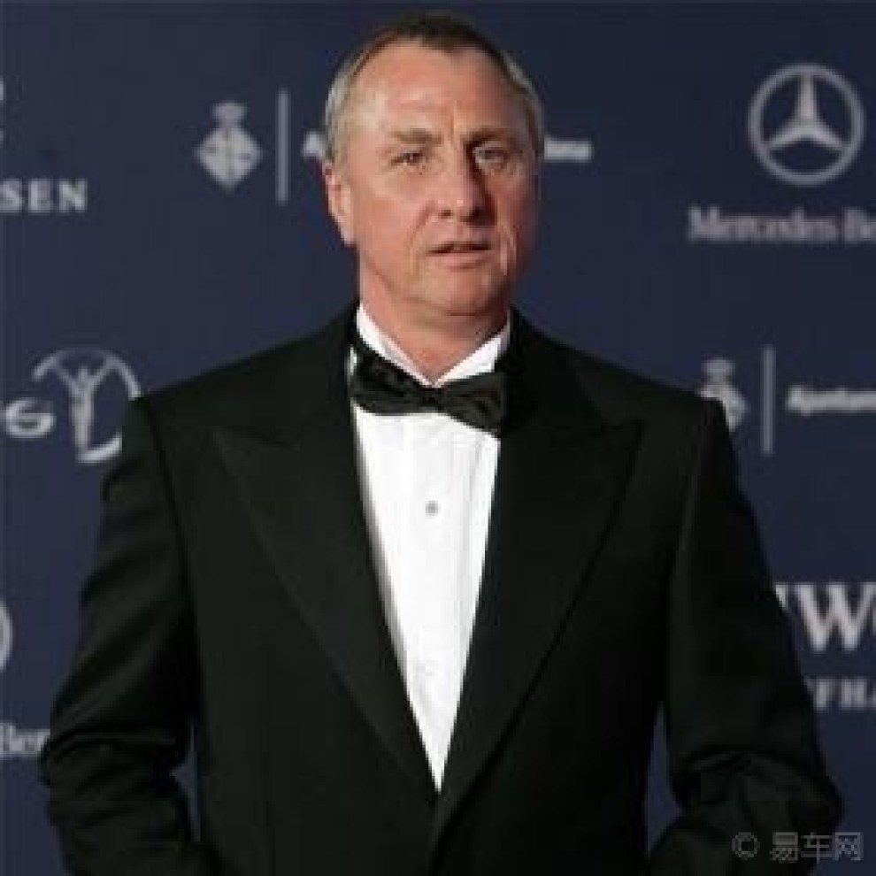 【克鲁伊夫:安切洛蒂经验足 这就质疑恩里克?