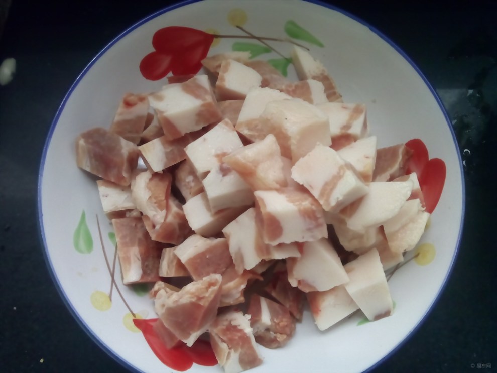 【【快乐厨艺】五花肉炖土豆(进补)】_美食之