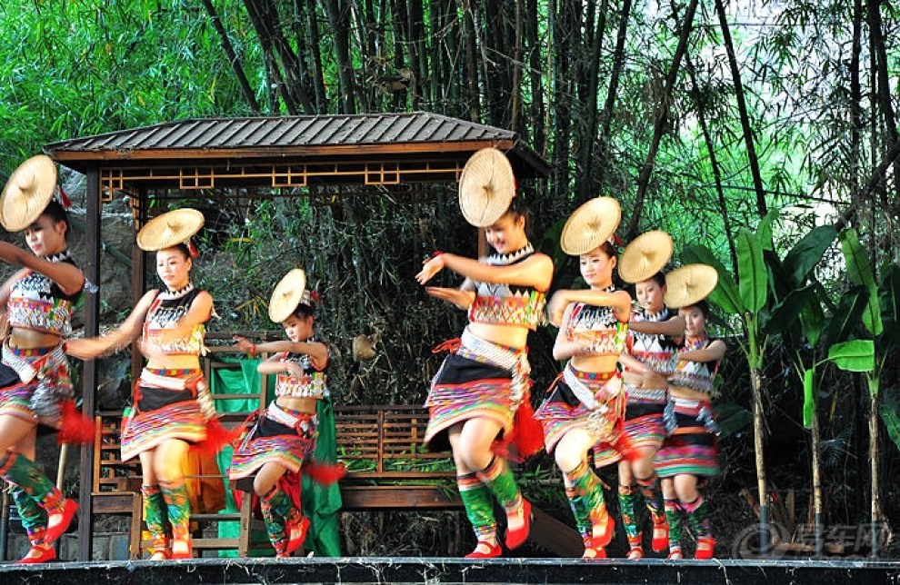 【哀牢山风光~~嘎洒赶花街】_摄影论坛图片集锦_汽车论坛-易车网