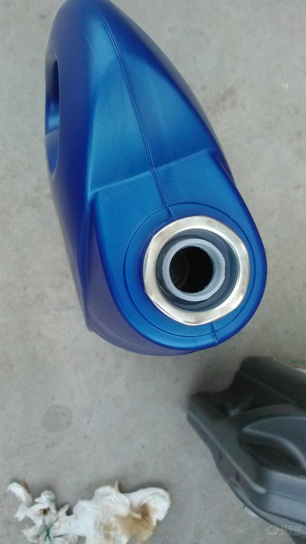 【独自DIY不需要升降机、地坑,给OO换机油、