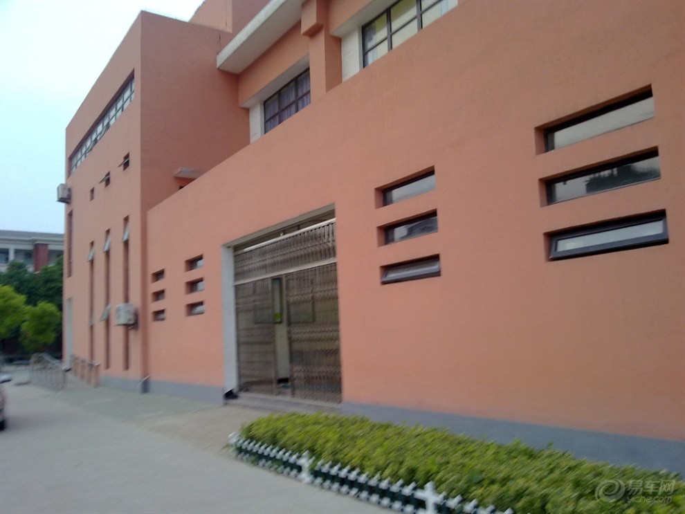 【去球馆打羽毛球】_新赛欧论坛图片集锦