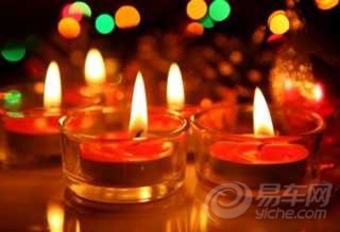 9,不能送蜡烛 蜡烛是祭祀亡人用的,故此,不能作为礼物送人.