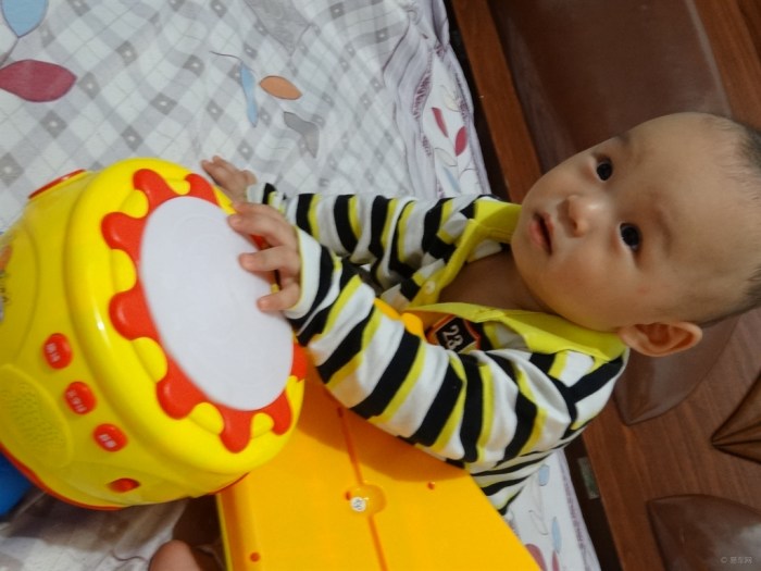 【【超级宝贝梦想秀】萌宝的钢琴鼓手梦想】_