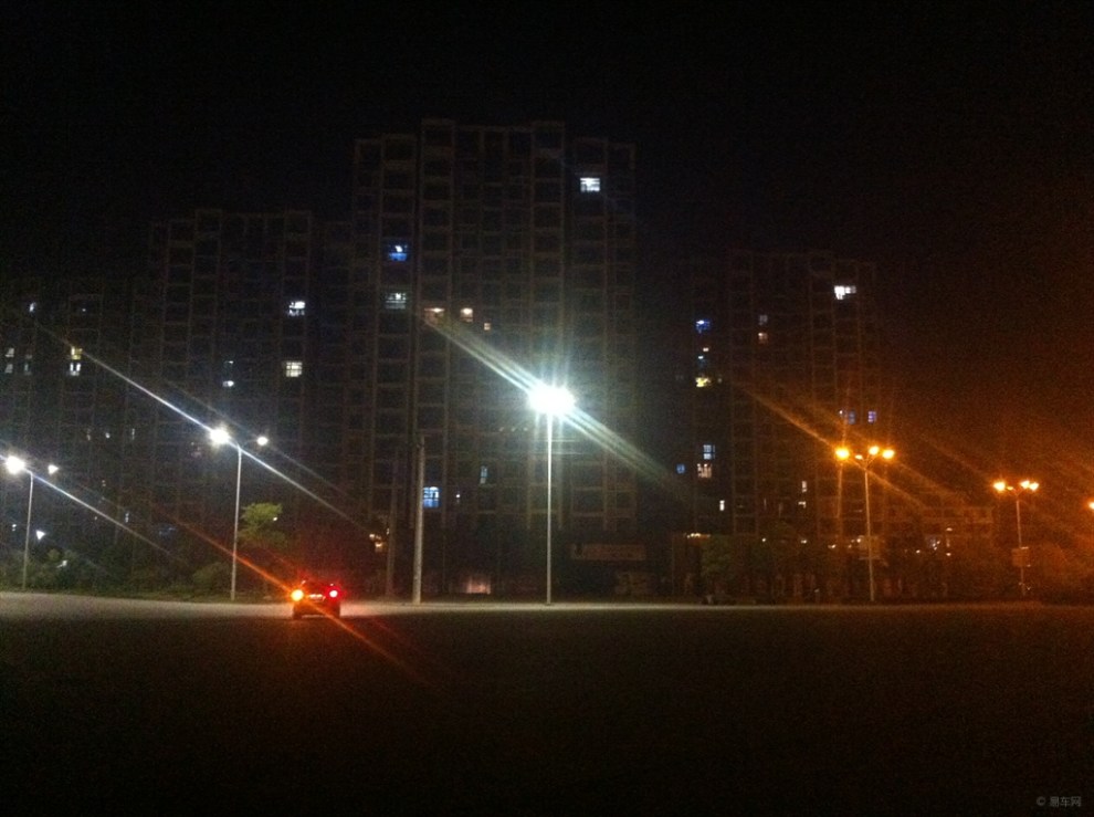 晚上的照片图片 f8d94c4929694914b3cdcfcbc9a06968_990_0_max_JPG.jpg