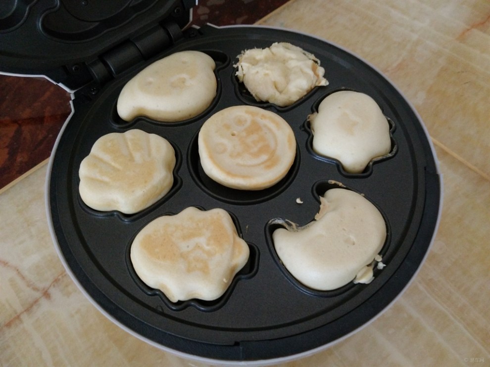 【【快乐厨艺】第一次动手做蛋糕(荤)】_美食