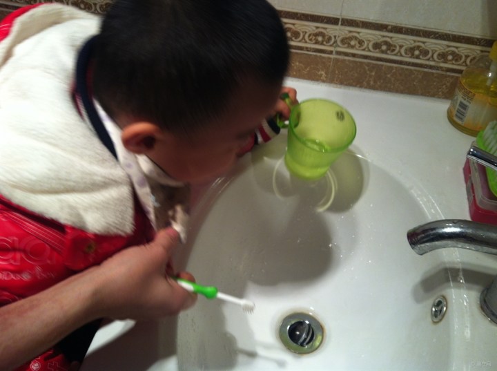 【【宝贝快乐秀】我是爱干净的小孩子(手机)】_超级宝贝论坛_汽车论坛-易车网