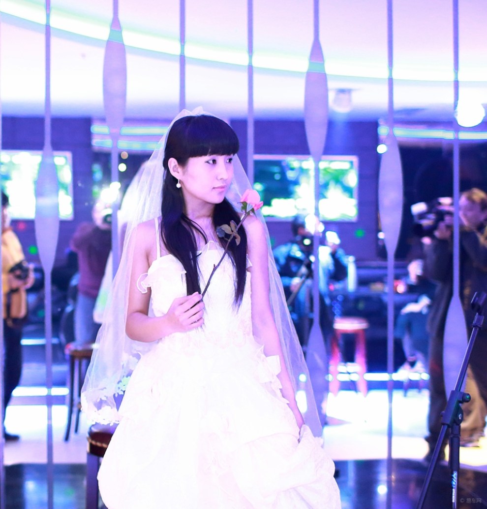 【还是雪儿姑娘】_丽人风尚论坛图片集锦_汽