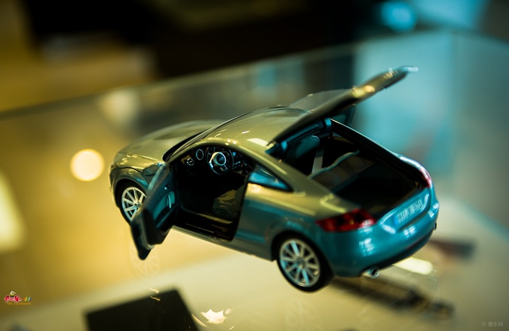 【【开心摄影】偶遇奥迪TT车模型】_汽车模型