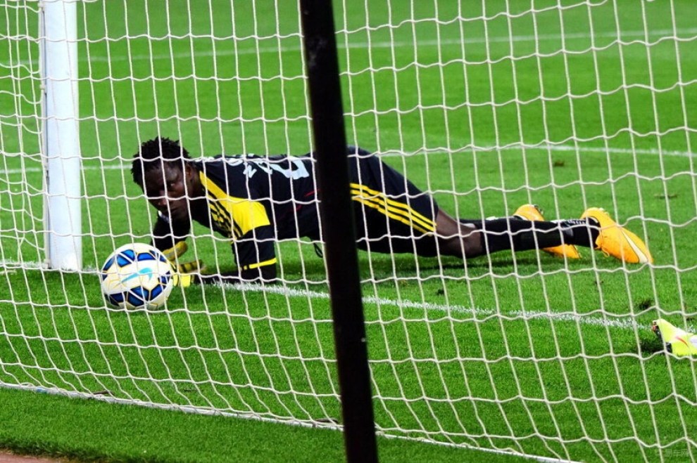 【亚冠-杨旭梅开二度乌索进球 鲁能3-1逆转末轮