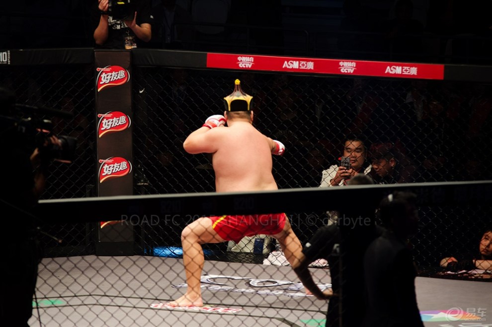 【ROAD FC(路德)国际综合格斗大赛中国首秀