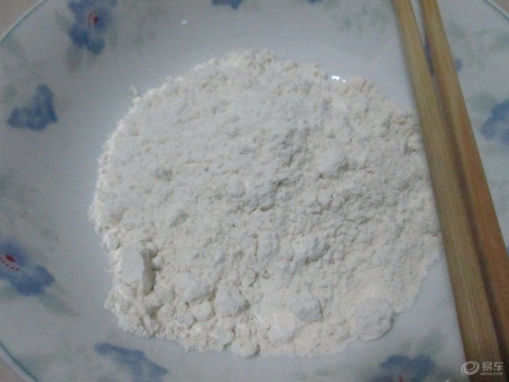 【【新春美食季】芹菜叶面疙瘩汤】_美食之旅