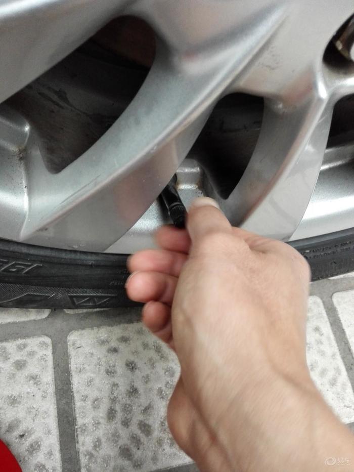 胎压多少才是最好 d235570469f746c1843bd13b58c6af78_700_0_max_jpg.jpg