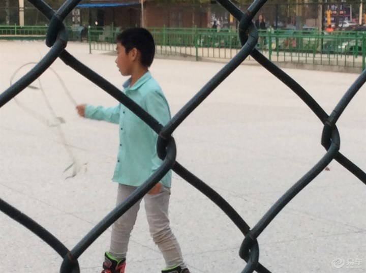 【看宝贝们玩旱冰鞋】_凯美瑞论坛