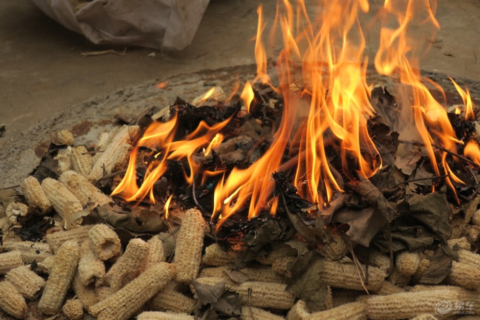 【童年的记忆,农村的取暖方式--烤火】_卡罗拉