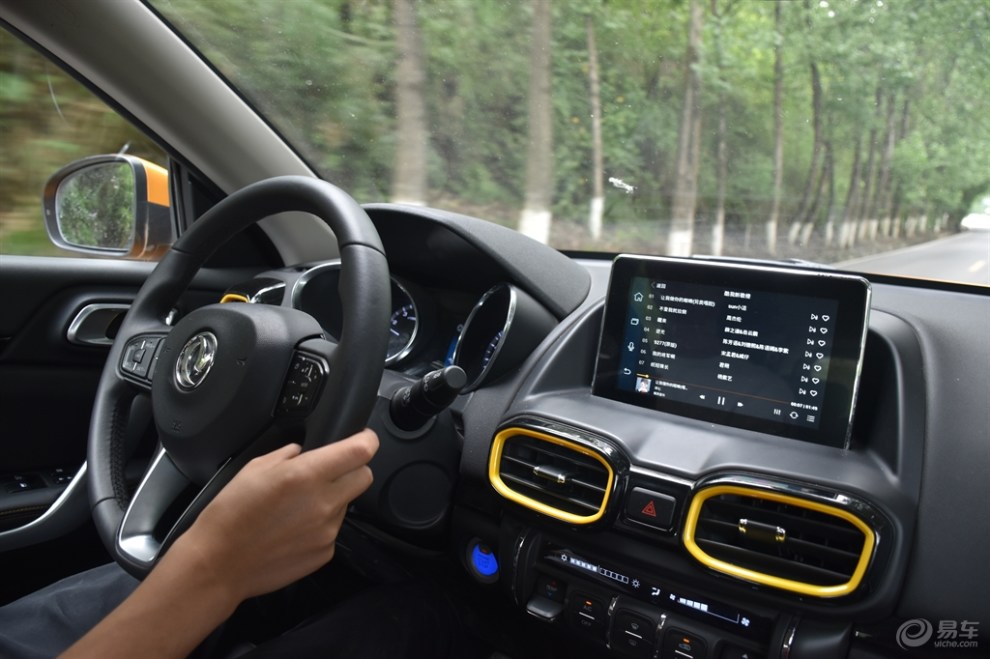 【品质关爱满意随行巴中锦瑞东风风神二对一专