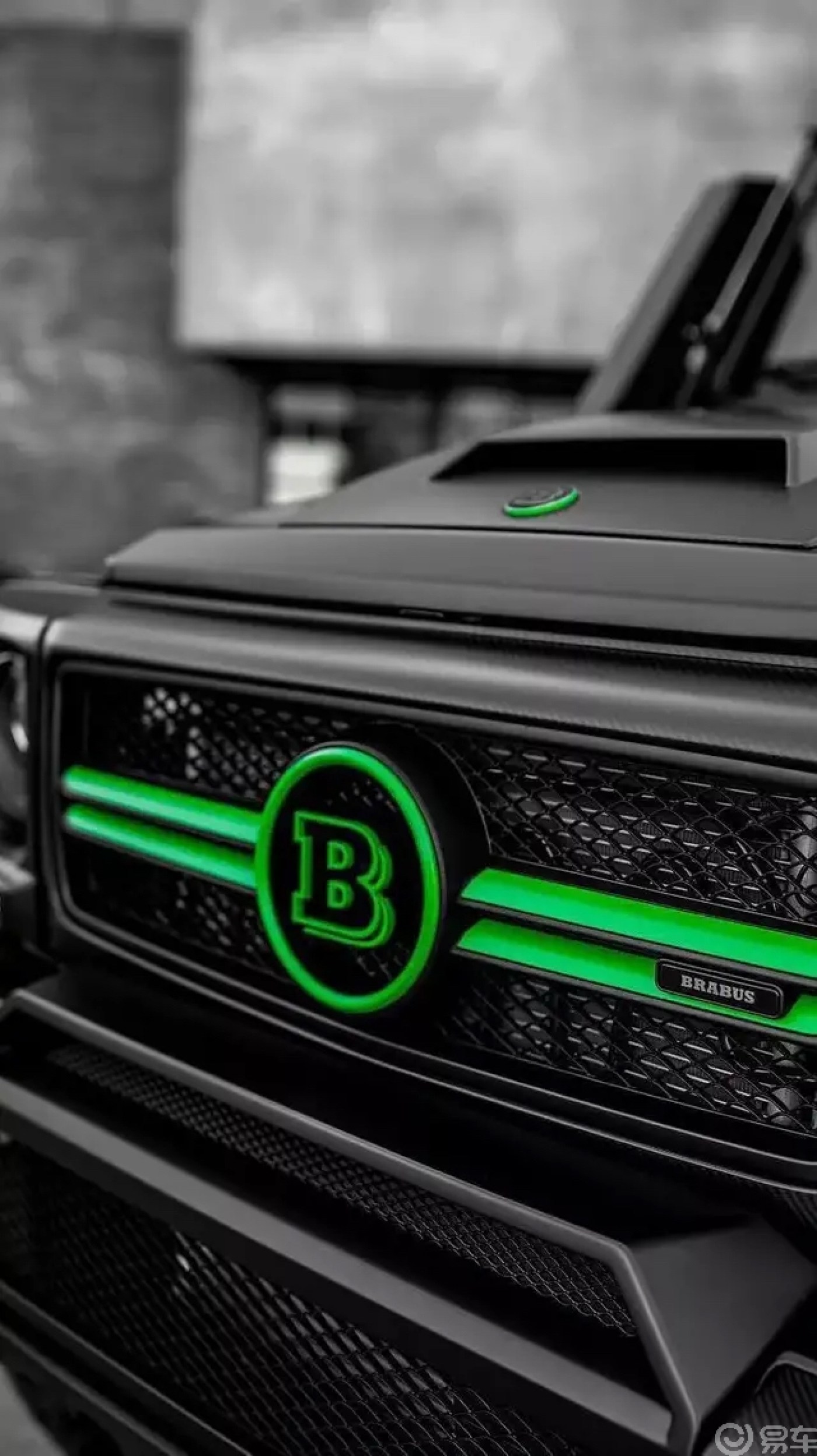 肌肉撕裂者:梅赛德斯奔驰G500 4×4黑武士改