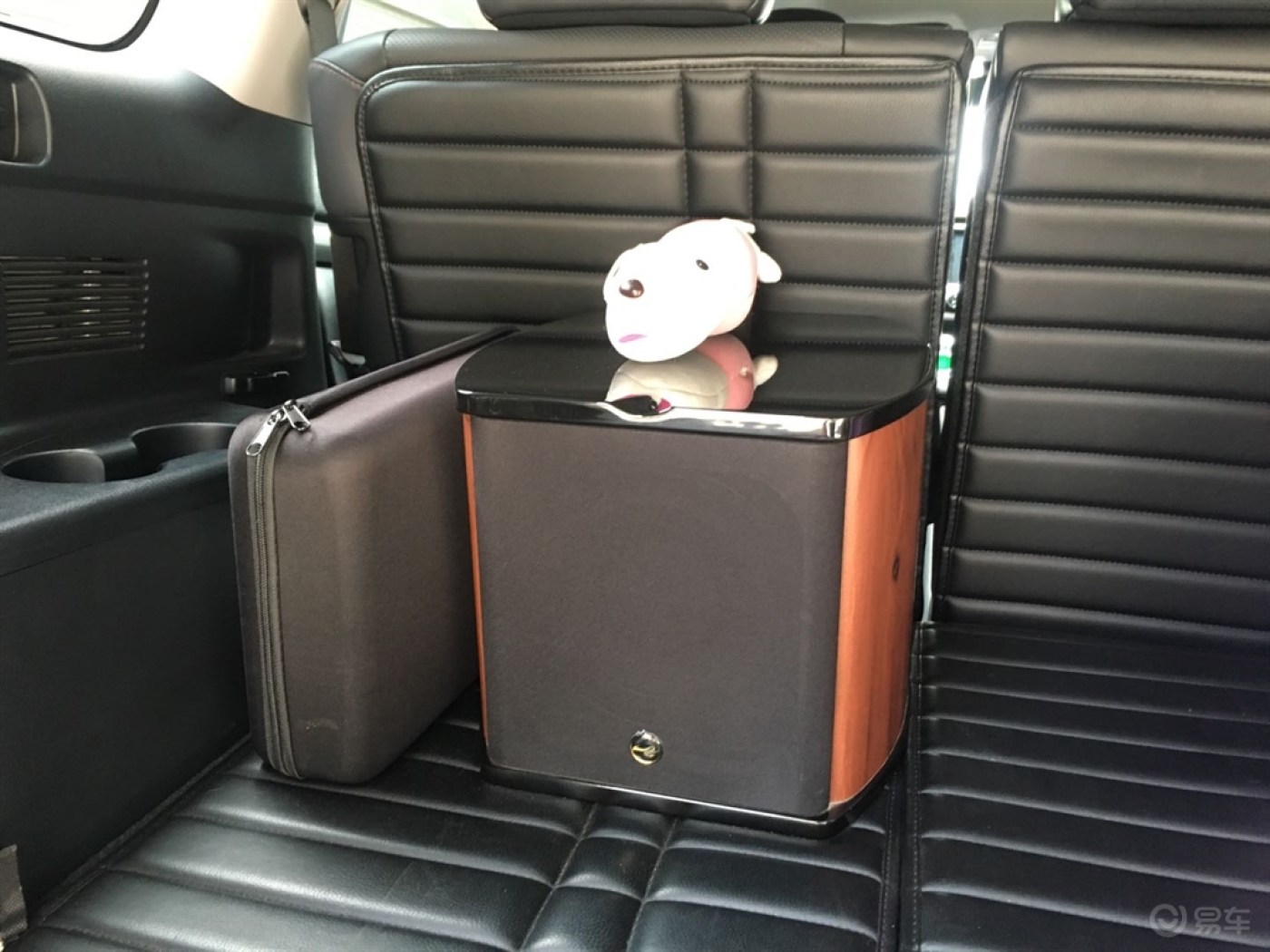 大汉的音响之路再次升级,全车12喇叭环绕音!