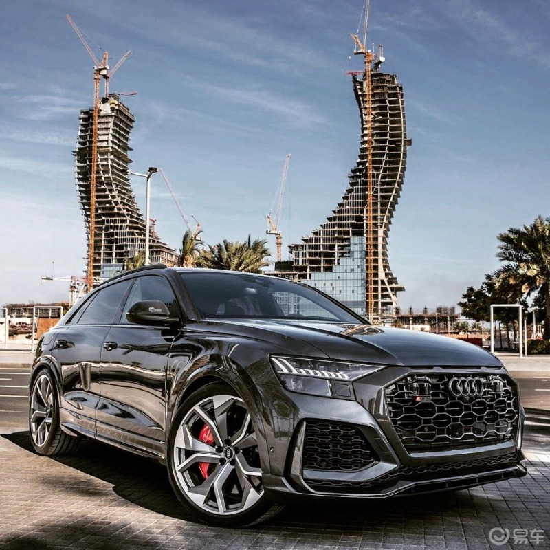 奥迪rsq8