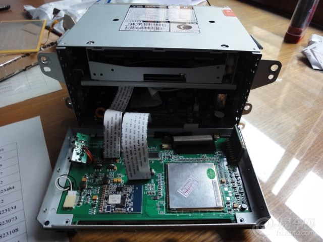 【DVD导航一体机更换触摸屏作业】_森雅M8