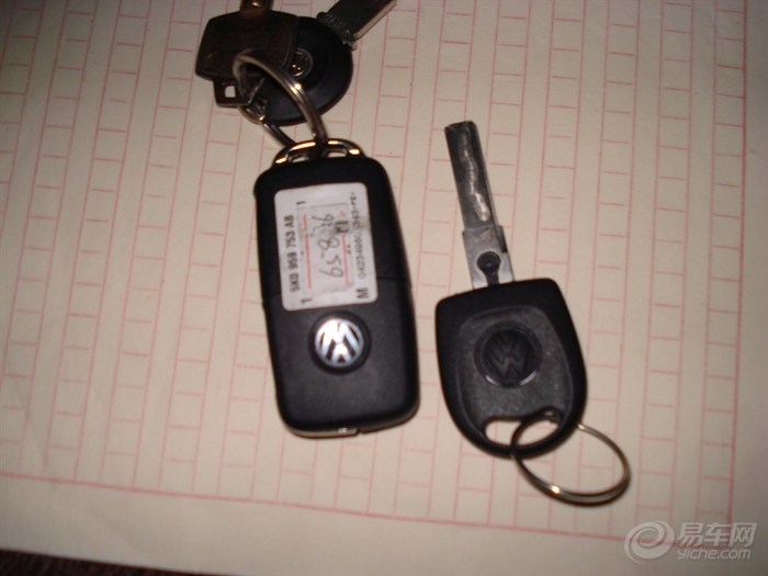 【银灰色1.6宝来提车作业(加钥匙照片)】_宝来