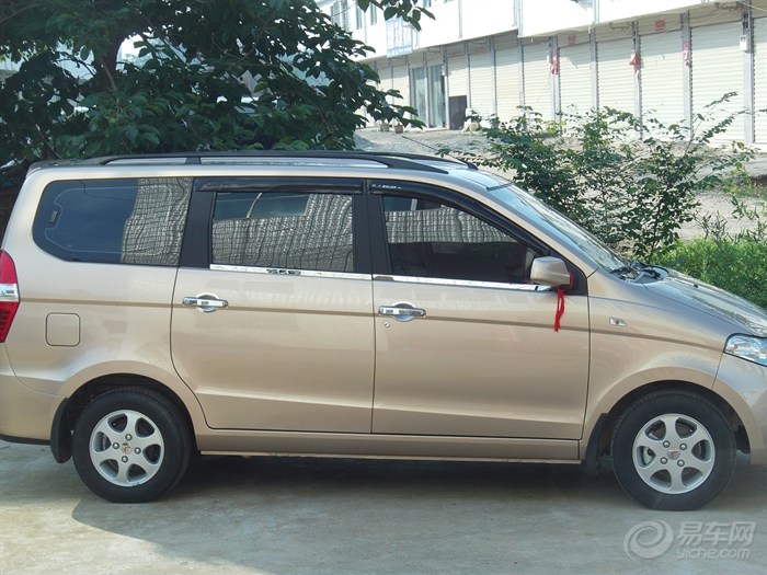 【刚把晓宏提回来,让她耍下酷吧!呵呵!】_五菱