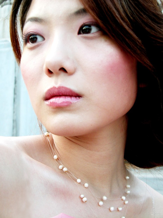 【易车视频主持人初晓敏高清写真。你们懂的。