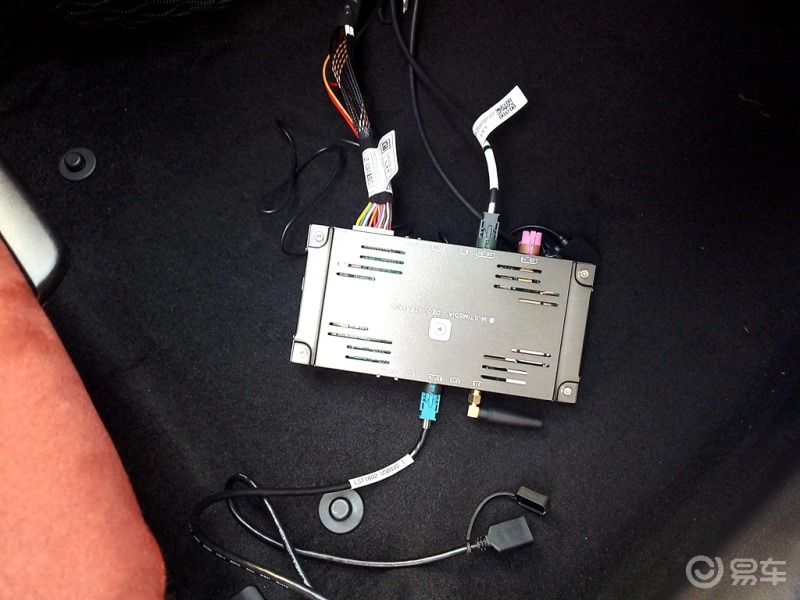 15年款奔驰c级升级无线carplay安装简单功能却非常实用