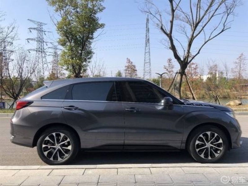 太空银冠道很有高级感