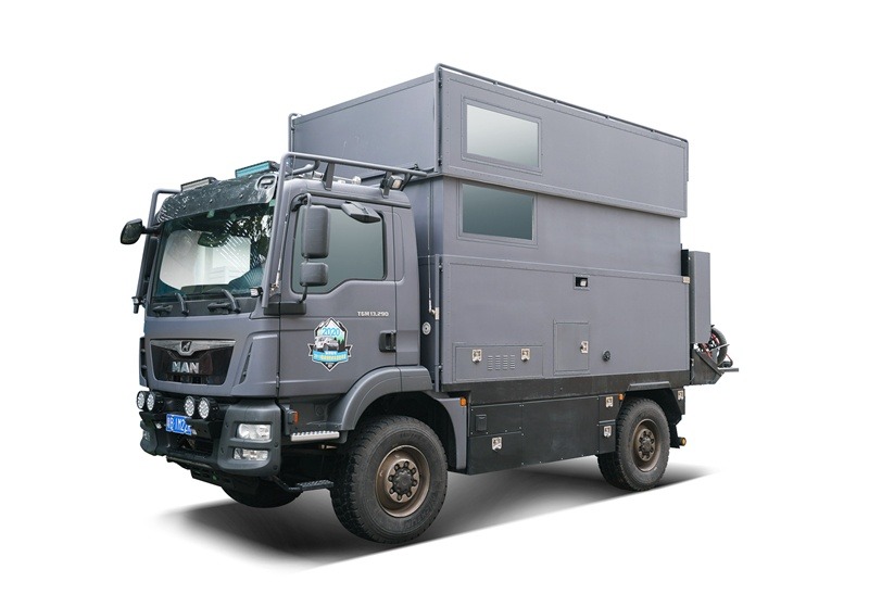 旅美速腾man指挥者房车2020带你游遍全世界