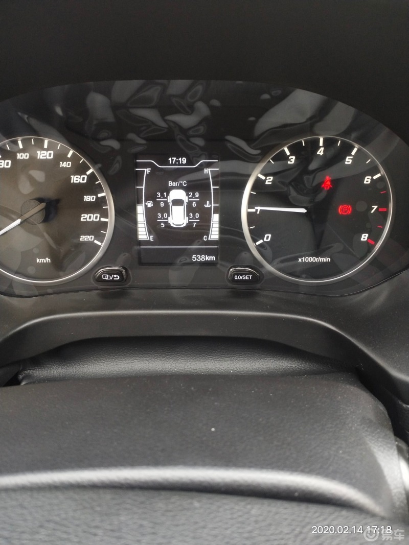 瑞虎5x新车胎压显示3.1正常吗