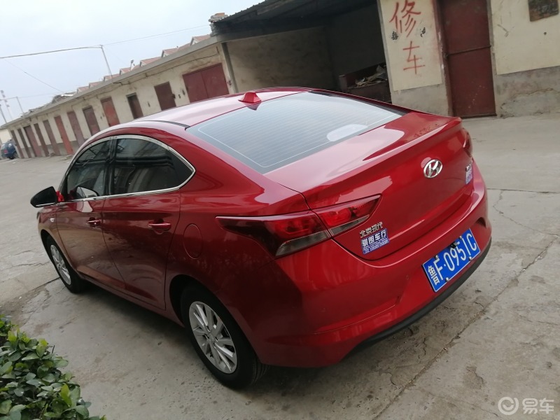 红色悦纳珍珠漆漂亮好开省油