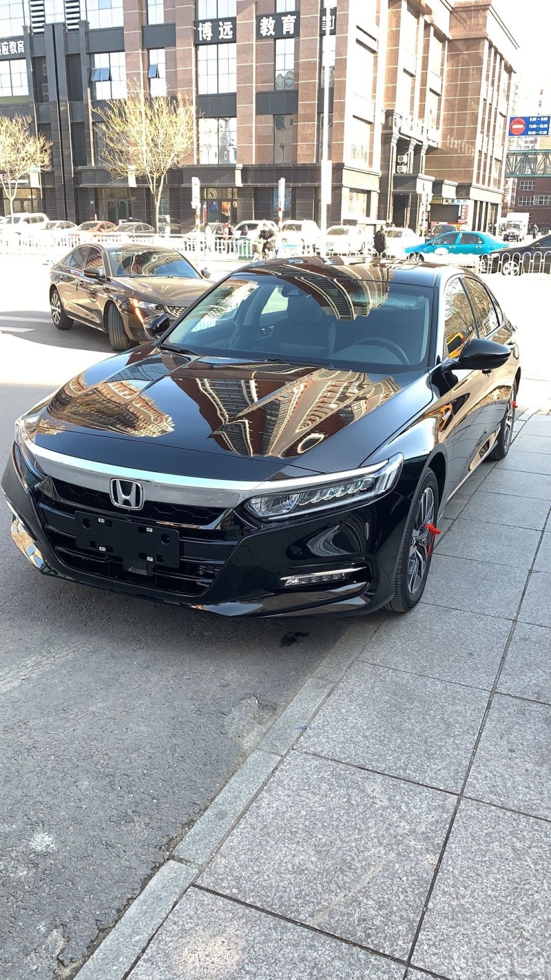 十代混动雅阁锐领版