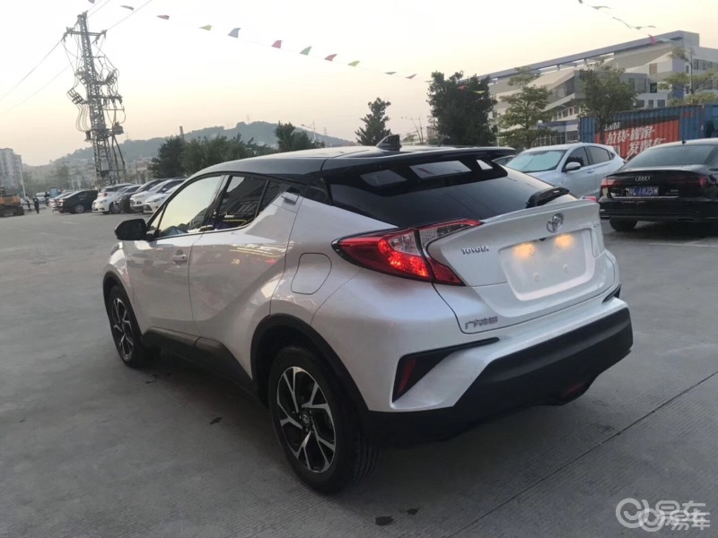 黑白双色chr领先版现在能优惠多少可不可以预订米色内饰知道的说一下