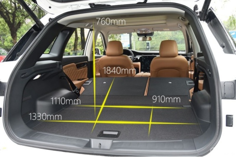 启辰星的空间不错够大