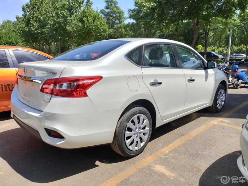 喜提19款经典轩逸超低的油耗和靓丽的外观你值得拥有