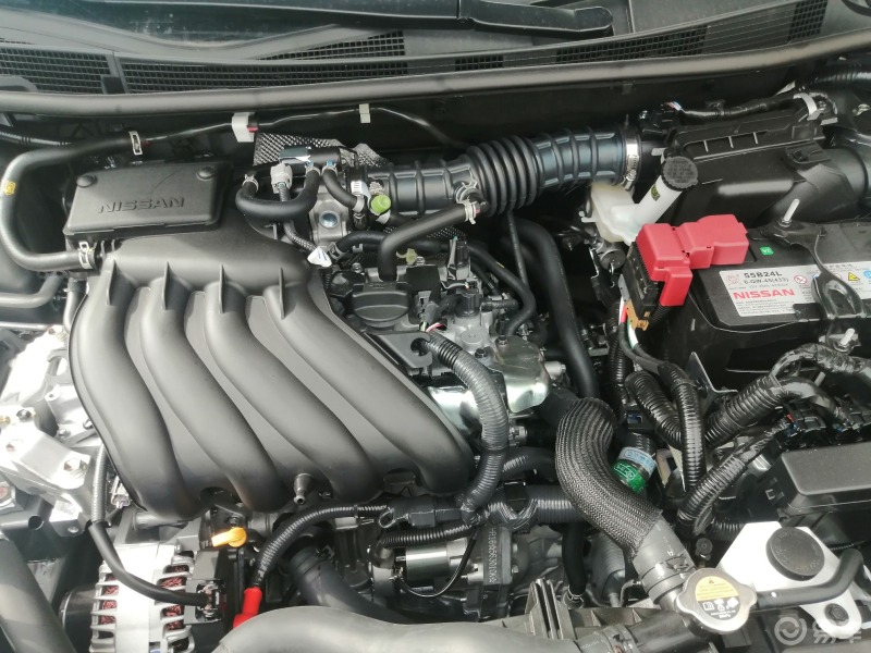 我前几天买的2019经典轩逸自动豪华版发动机看着好简陋机罩都没有