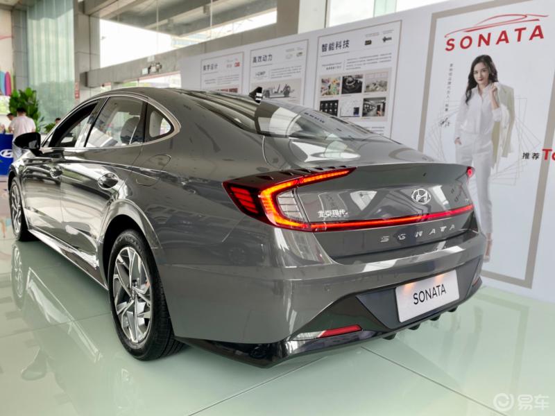 打算买车最近出来的索纳塔10怎么样