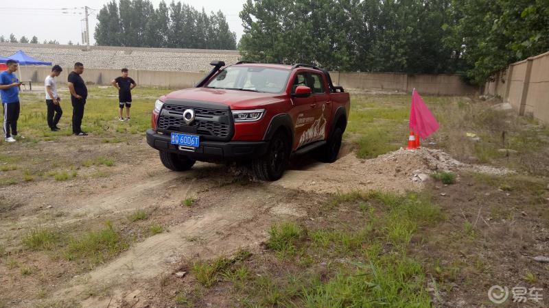 越野版长城炮在临沂刚上市就红了