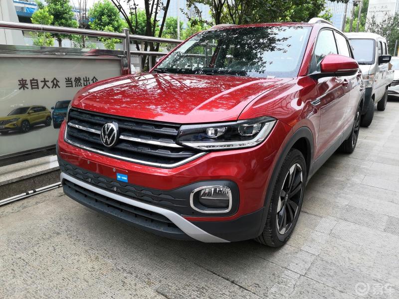 女司机新提红色探影来报到