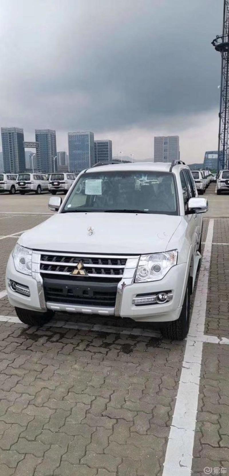 20款帕杰罗v93丝绒版本五十台现车郑州展厅提有喜欢小山猫的么