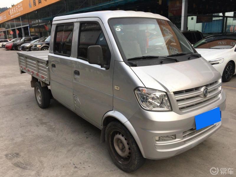 虽然说东风小康在小面包车里算很成功的但这辆皮卡我真的就不太苟同了