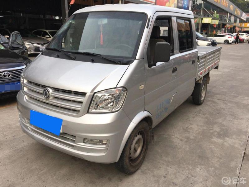 虽然说东风小康在小面包车里算很成功的,但这辆皮卡我真的就不太苟同