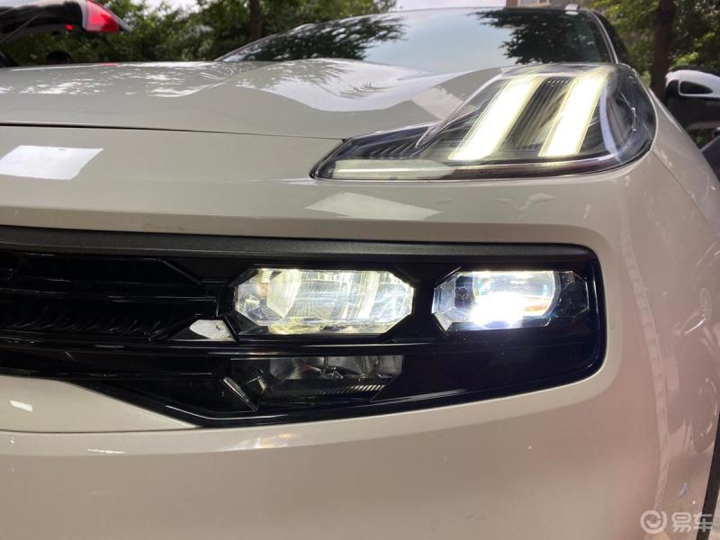 领克06车灯改装领克06升级欧司朗led透镜成都领克06车灯升级案例